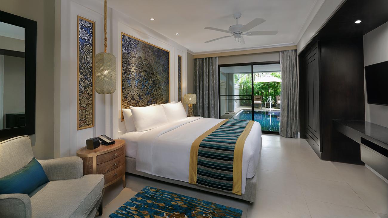 Master Bedroom, Lower